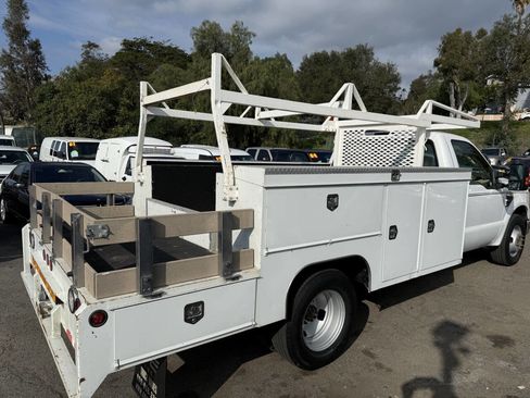 Used 2008 Ford F350 2WD Regular Cab DRW Super Duty image 4