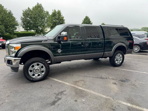 Used 2012 Ford F250 Lariat w/ Chrome Pkg AWD/4WD image 26
