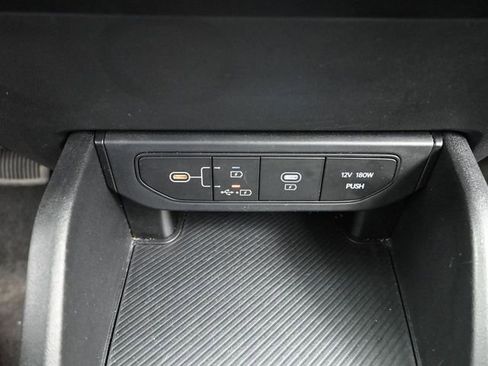 Used 2025 Kia K4 FWD image 25