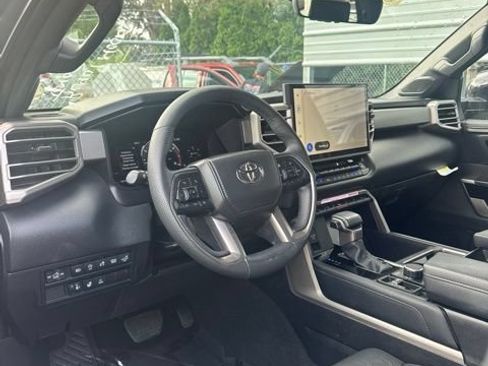 Used 2025 Toyota Tundra Limited AWD/4WD image 2