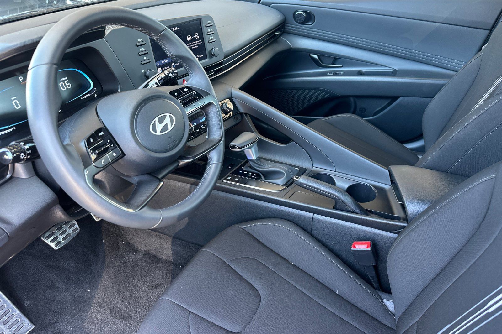 Used 2026 Hyundai Elantra Sport FWD image 10