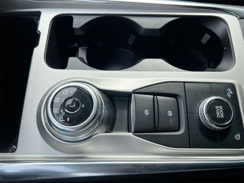 Used 2023 Ford Explorer XLT w/ Equipment Group 202A image 32