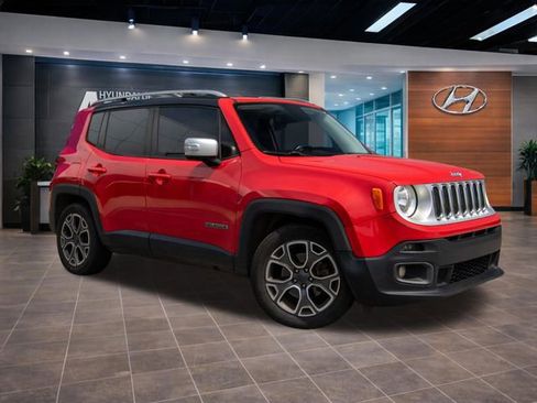 Used 2017 Jeep Renegade Limited FWD image 2