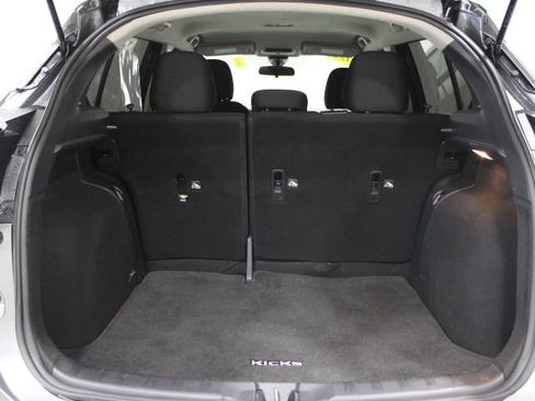 Used 2023 Nissan Kicks S FWD image 13