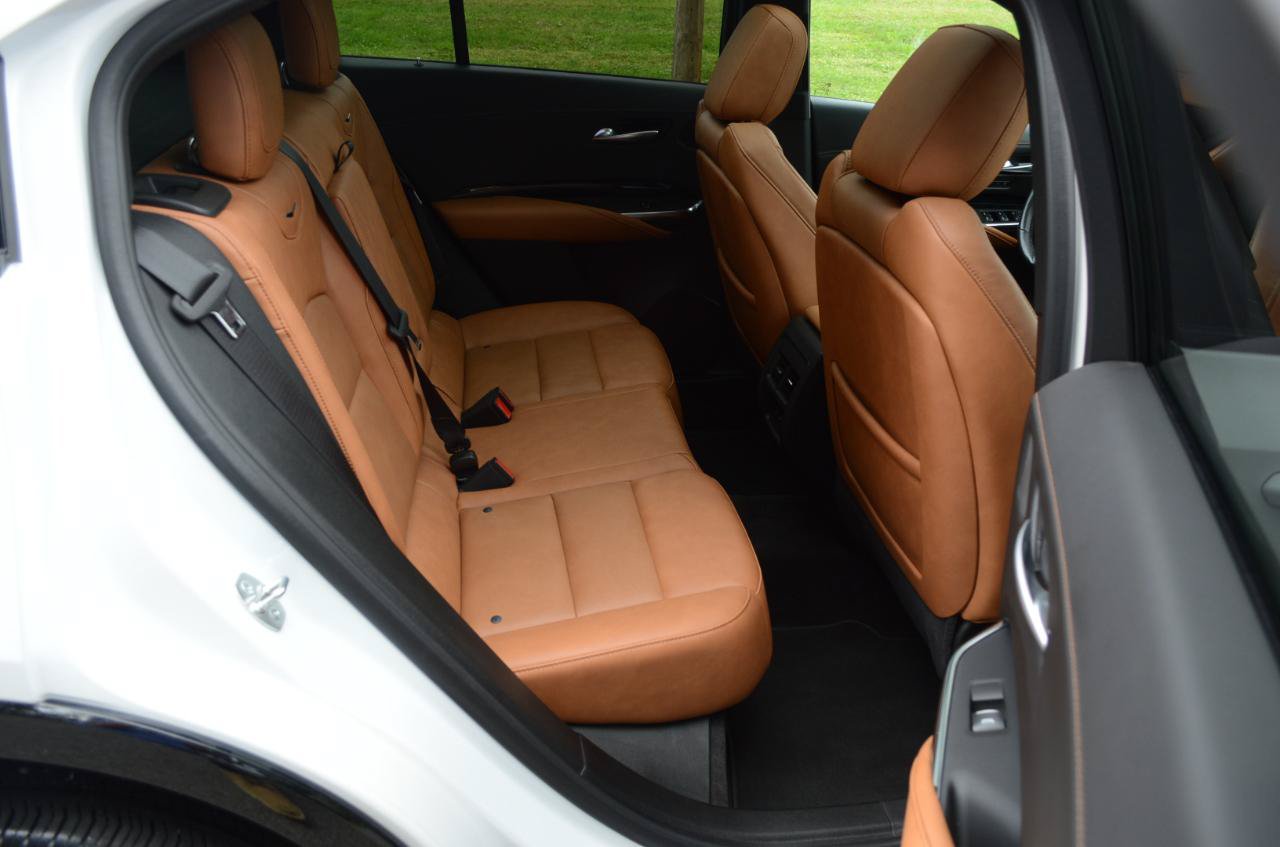Used 2025 Cadillac XT4 Sport AWD/4WD image 17
