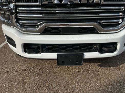 Used 2025 RAM 2500 Laramie AWD/4WD image 12