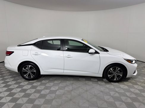Used 2023 Nissan Sentra SV image 4