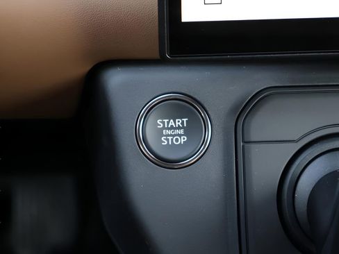 New 2026 Land Rover Defender 110 S AWD/4WD image 27
