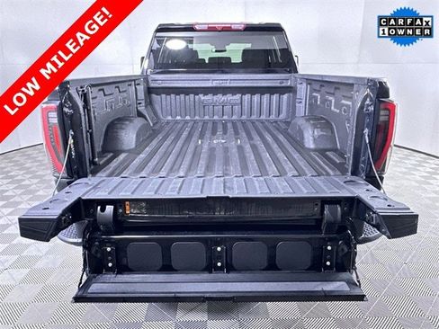 Used 2025 GMC Sierra 2500 AT4 image 27