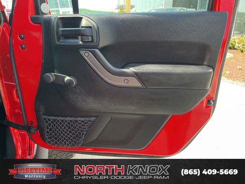 Used 2017 Jeep Wrangler Unlimited Sport w/ Connectivity Group AWD/4WD image 24