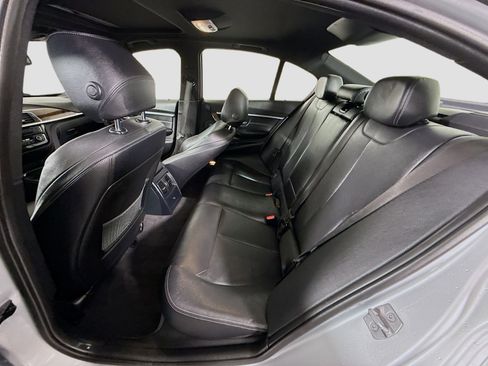 Used 2018 BMW 340i xDrive Sedan AWD/4WD image 25