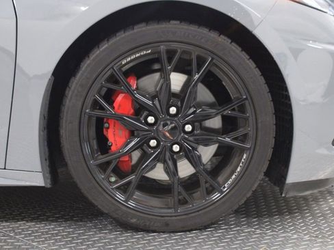 Used 2024 Chevrolet Corvette Stingray Preferred Cpe w/ Z51 Performance Package RWD image 12