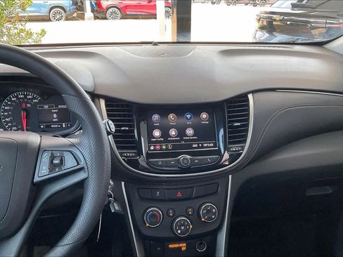 Used 2020 Chevrolet Trax LS w/ Tint and Cruise Package image 8