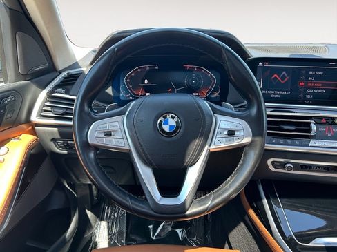 Used 2019 BMW X7 xDrive40i w/ Premium Package AWD/4WD image 18