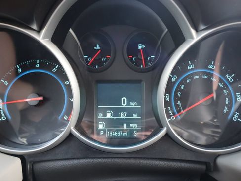 Used 2012 Chevrolet Cruze LS FWD image 31