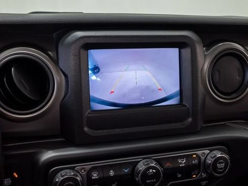 Used 2023 Jeep Wrangler Unlimited Sport AWD/4WD image 13