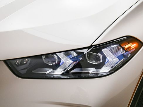 Certified 2024 BMW X5 sDrive40i w/ Premium Package RWD image 8