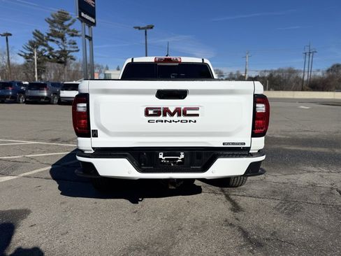 Used 2025 GMC Canyon Elevation w/ Convenience Package image 5