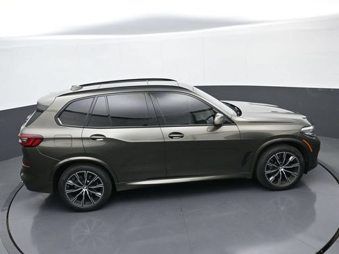 Used 2023 BMW X5 xDrive40i w/ M Sport Package AWD/4WD image 37