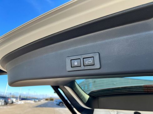 New 2026 Subaru Ascent Limited Bronze image 13