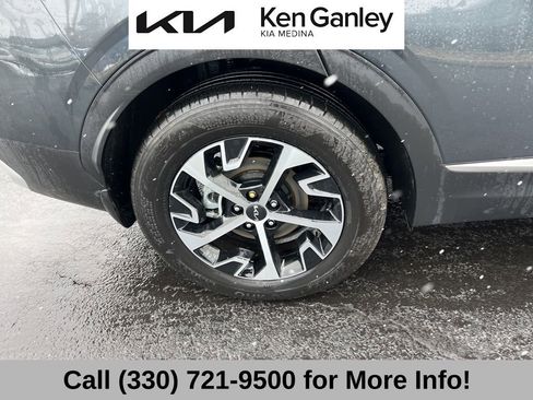Used 2025 Kia Sportage EX image 23