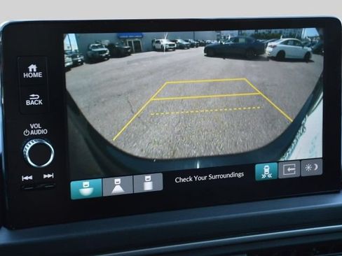 Used 2025 Honda Pilot EX-L image 27