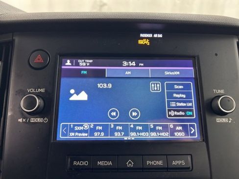 Used 2022 Subaru Legacy image 16