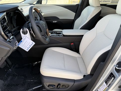 New 2026 Lexus RX 350 image 17
