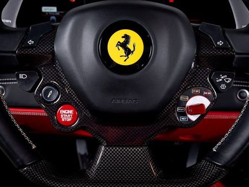 Used 2019 Ferrari 488 Spider image 32