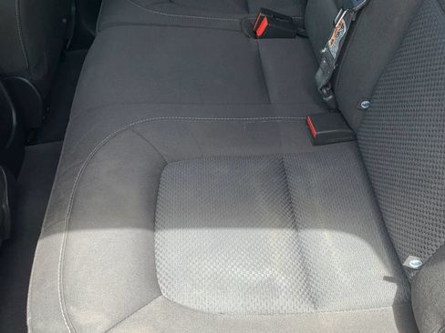 Used 2020 Chevrolet Colorado LT RWD image 16