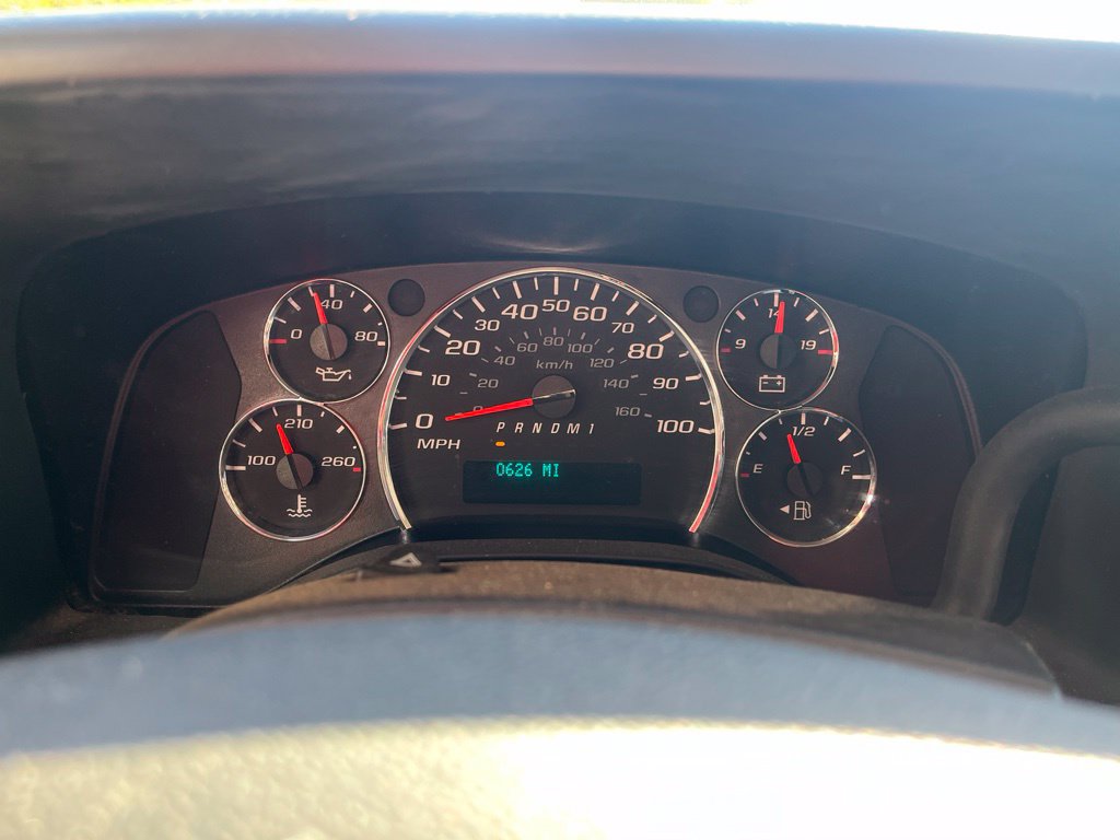 Used 2014 Chevrolet Express 3500 Extended RWD image 21