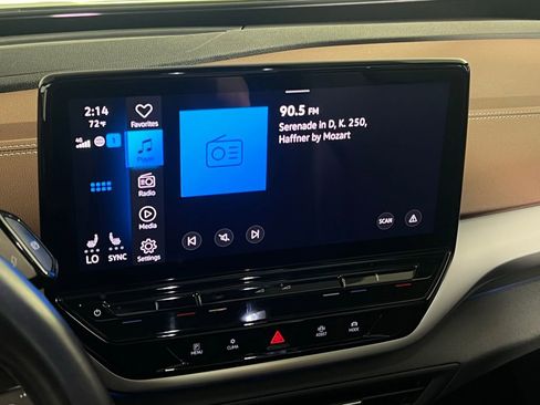 Used 2022 Volkswagen ID.4 Pro S w/ Gradient Package image 15