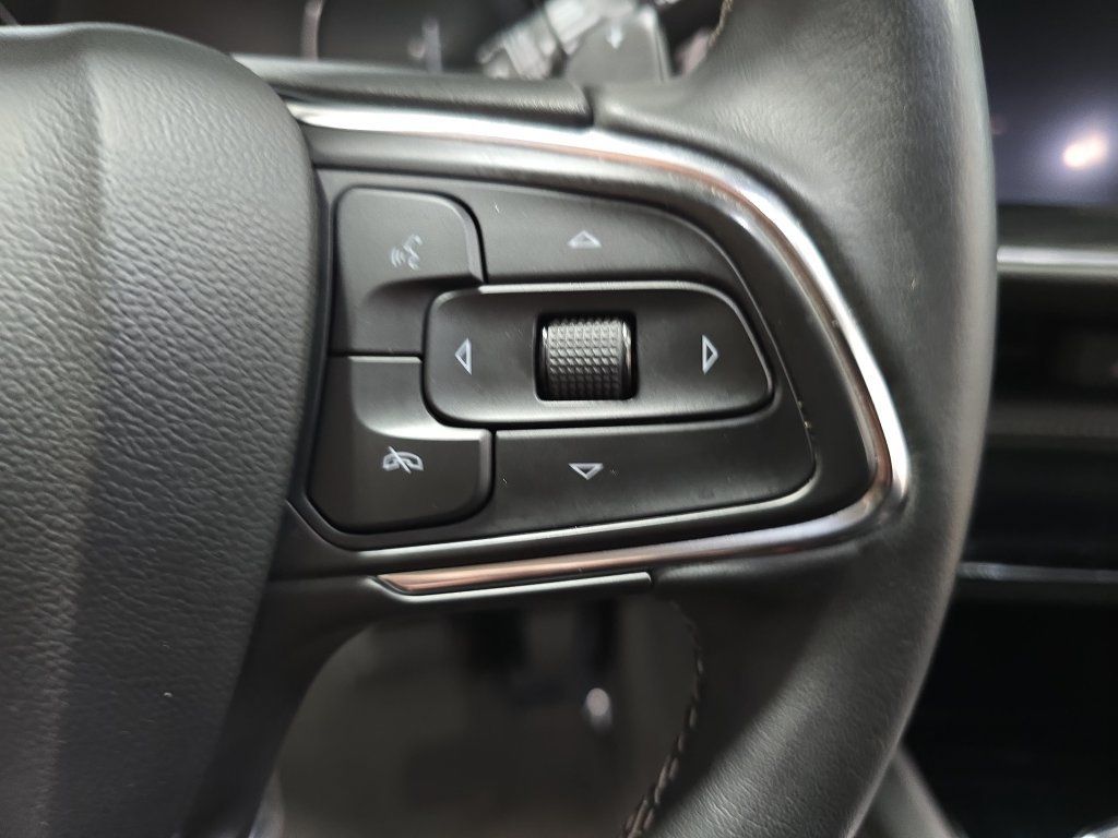 Used 2023 Buick Envision Preferred AWD/4WD image 18