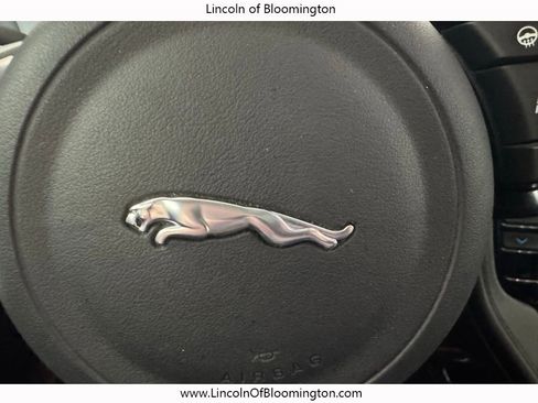 Used 2019 Jaguar F-PACE Prestige image 43