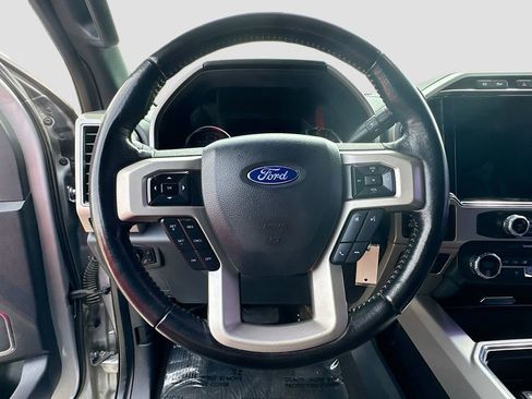 Used 2022 Ford F250 Lariat w/ Lariat Value Package AWD/4WD image 14