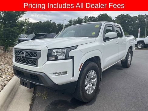 Used 2022 Nissan Frontier SV AWD/4WD image 1