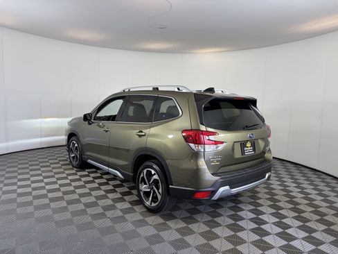 Used 2024 Subaru Forester Touring w/ POP Package 3 AWD/4WD image 8