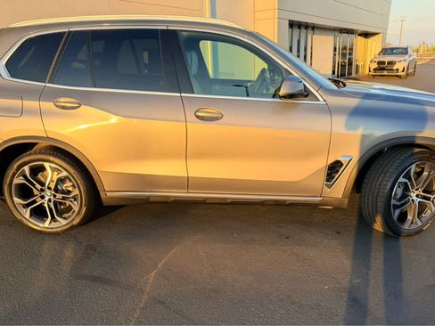 New 2026 BMW X5 xDrive40i image 7
