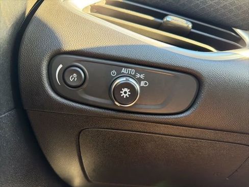 Used 2024 Chevrolet Malibu LT image 37