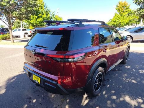 Used 2024 Nissan Pathfinder Rock Creek AWD/4WD image 3