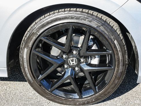 Used 2025 Honda Civic Sport image 17