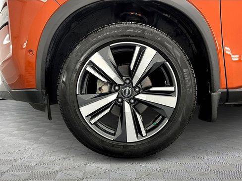 Used 2022 Nissan Rogue SL w/ SL Premium Package image 9