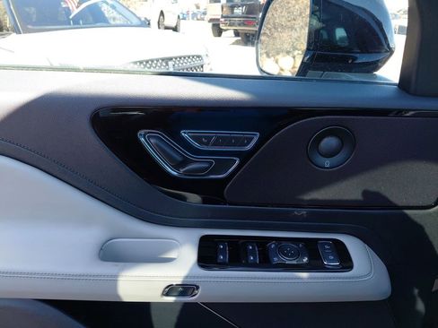 New 2026 Lincoln Aviator Reserve image 33