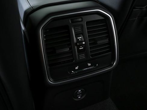 New 2026 Porsche Macan GTS image 22