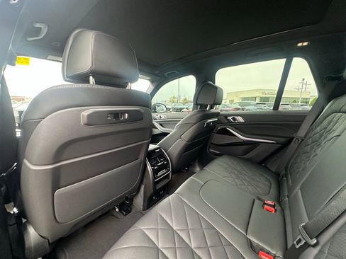 Certified 2025 BMW X5 sDrive40i w/ Climate Comfort Package image 19