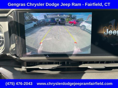 Used 2024 Jeep Wrangler Unlimited AWD/4WD image 39