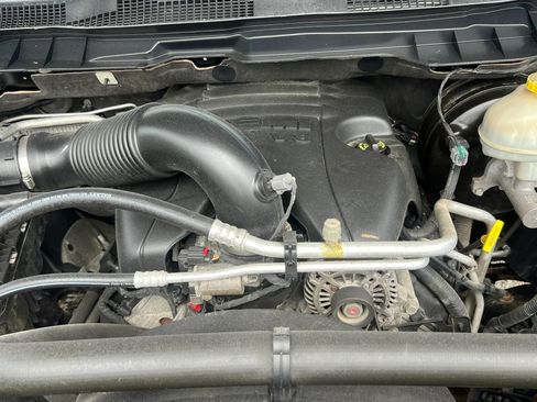 Used 2018 RAM 1500 Big Horn AWD/4WD image 32