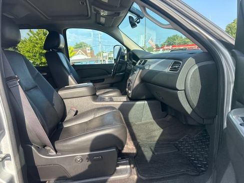 Used 2013 Chevrolet Silverado 2500 LTZ w/ LTZ Plus Package AWD/4WD image 10
