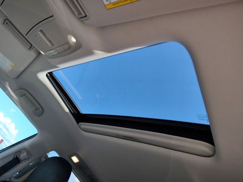 Used 2019 Nissan Armada SL w/ Premium Package RWD image 20