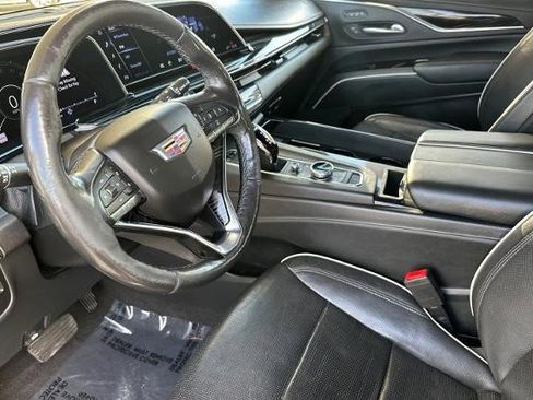 Certified 2022 Cadillac Escalade Sport w/ LPO, ONYX Package image 8